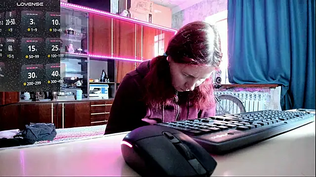 Snapshot of pa1e_pr1ncess chatting on 02/26/25, 08:37 pa1e pr1ncess online show from 02/26/25, 08:37