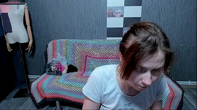 Snapshot of pa1e_pr1ncess chatting on 09/22/25, 09:44 pa1e pr1ncess online show from 09/22/25, 09:44