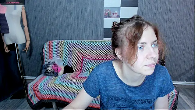 Snapshot of pa1e_pr1ncess chatting on 09/23/25, 07:00 pa1e pr1ncess online show from 09/23/25, 07:00