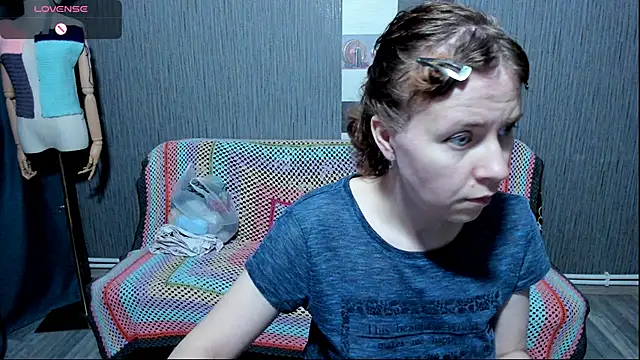 Snapshot of pa1e_pr1ncess chatting on 10/02/25, 07:37 pa1e pr1ncess online show from 10/02/25, 07:37