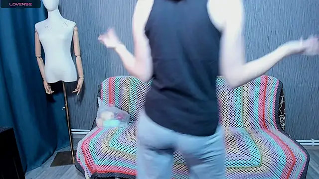 Snapshot of pa1e_pr1ncess chatting on 10/14/25, 06:47 pa1e pr1ncess online show from 10/14/25, 06:47