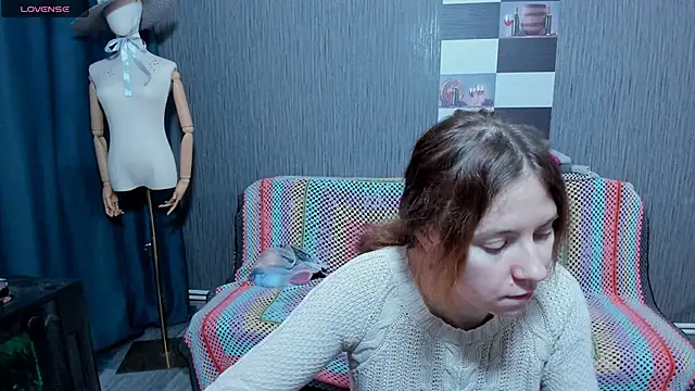 Snapshot of pa1e_pr1ncess chatting on 10/24/25, 07:27 pa1e pr1ncess online show from 10/24/25, 07:27