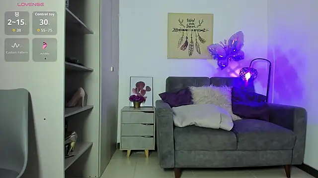 Snapshot of samantha_hot20 chatting on 11/11/25, 12:38 samantha hot20 online show from 11/11/25, 12:38