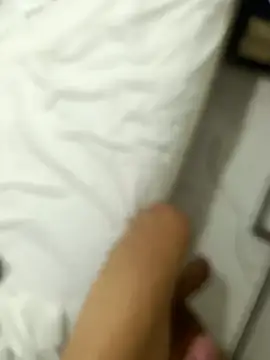 Snapshot of Thefuckboy10 chatting on 10/15/25, 04:34 Thefuckboy10 online show from 10/15/25, 04:34