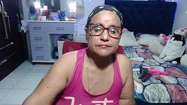 pervert mommy  online show from 06/03/26, 02:33