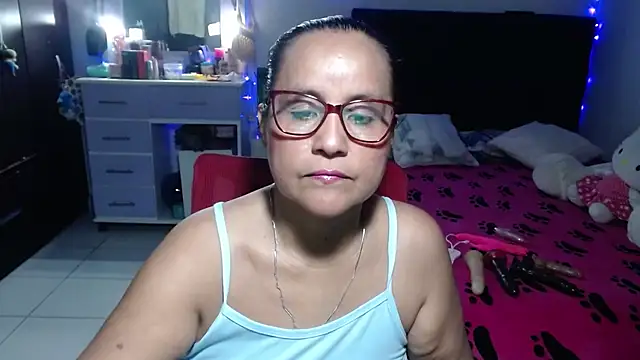 pervert mommy  online show from 07/06/26, 09:39