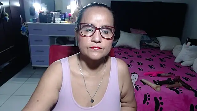 pervert mommy  online show from 07/08/26, 09:47