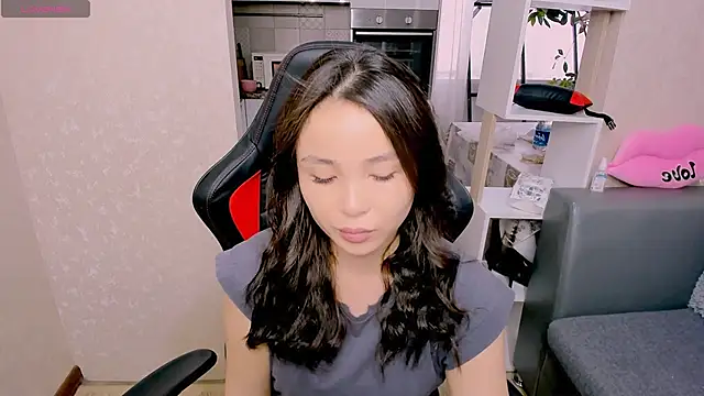 AyaMoon online show from 10/13/25, 04:56