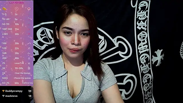  preciousmoira  online show from 06/10/26, 12:37
