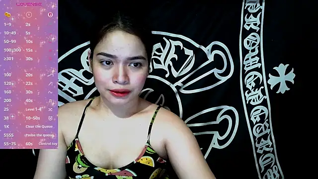  preciousmoira  online show from 06/23/26, 12:41