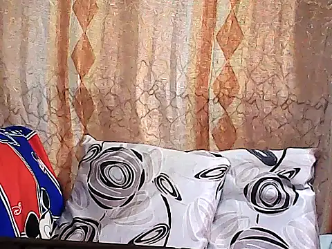 hotwetgran online show from 11/21/25, 11:47