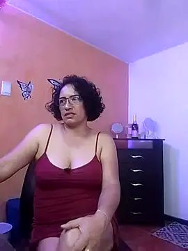Snapshot of scarlet_wet chatting on 02/27/25, 04:09 scarlet wet online show from 02/27/25, 04:09