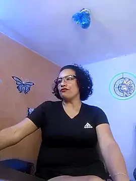 Snapshot of scarlet_wet chatting on 03/13/25, 01:54 scarlet wet online show from 03/13/25, 01:54