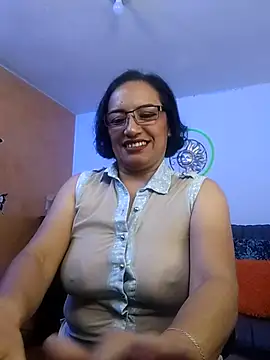Snapshot of scarlet_wet chatting on 03/14/25, 02:42 scarlet wet online show from 03/14/25, 02:42
