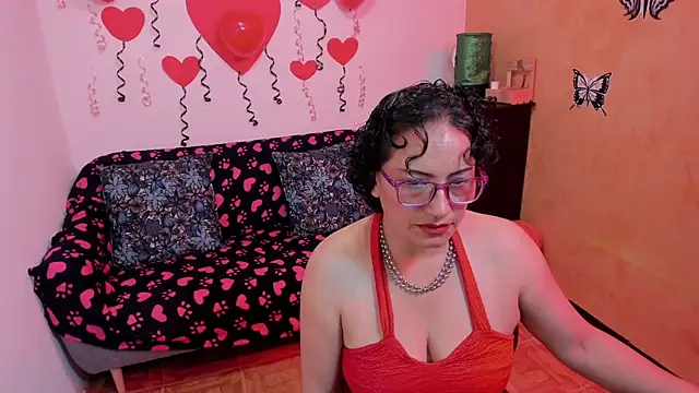 Snapshot of scarlet_wet chatting on 02/14/26, 09:00 scarlet wet online show from 02/14/26, 09:00