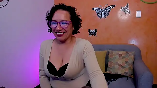 Snapshot of scarlet_wet chatting on 03/18/26, 09:29 scarlet wet online show from 03/18/26, 09:29