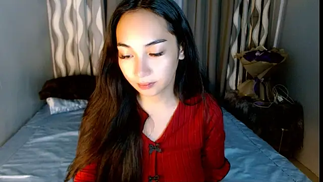 SweetLilly 18 online show from 05/17/26, 03:04