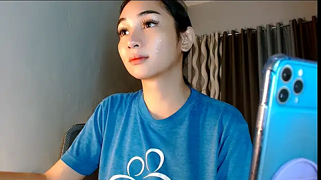 SweetLilly 18 online show from 07/04/26, 05:24