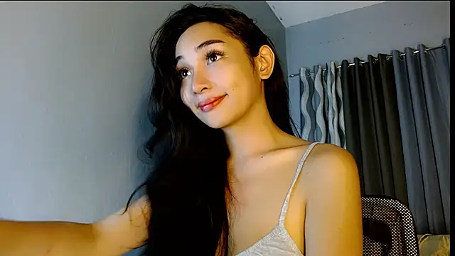 SweetLilly 18 online show from 07/15/26, 03:45
