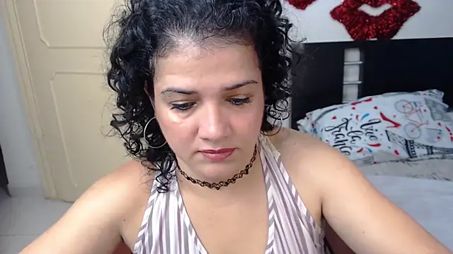 GlendaStarx online show from 02/05/26, 04:17