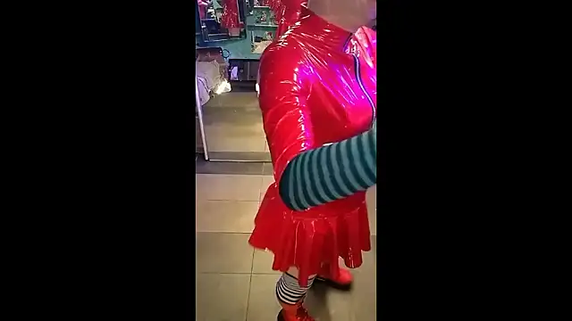 Snapshot of fetishboyzz chatting on 11/03/25, 09:48 fetishboyzz online show from 11/03/25, 09:48