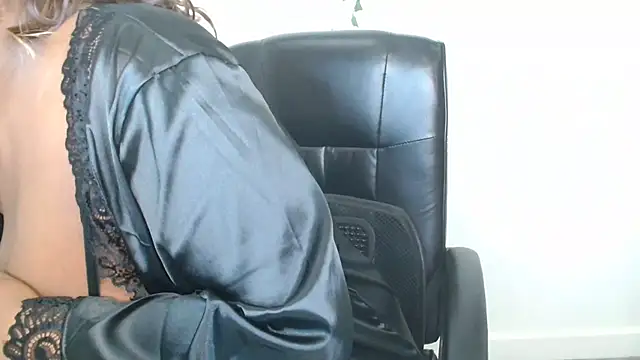 Black Monster Tits online show from 11/23/25, 09:25