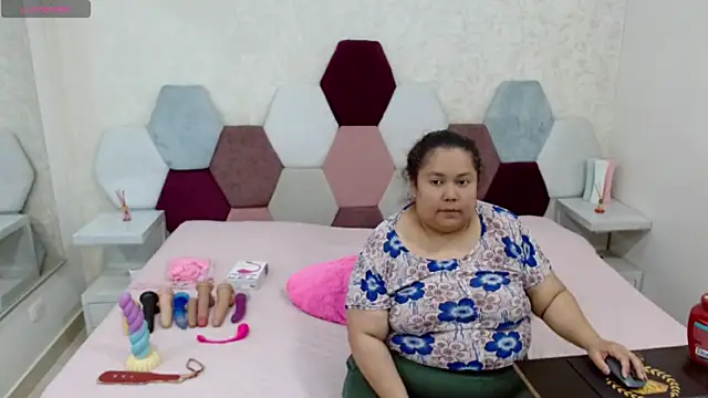 angel blue online show from 06/11/26, 02:59