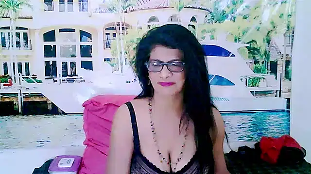 IndianAllure online show from 01/16/25, 11:58
