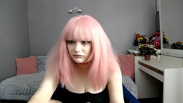 Estheri online show from 05/26/26, 05:58