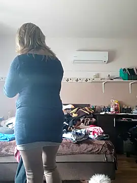 Elza01 online show from 10/12/25, 08:46