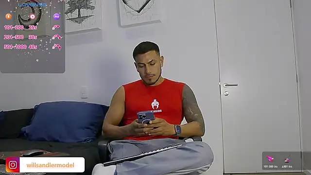 Snapshot of WillSandler chatting on 12/17/25, 11:22 WillSandler online show from 12/17/25, 11:22