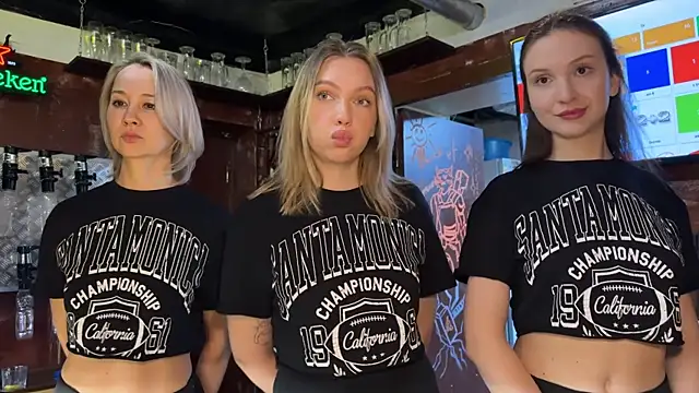 Snapshot of dirtypub chatting on 11/16/25, 12:33 dirtypub online show from 11/16/25, 12:33