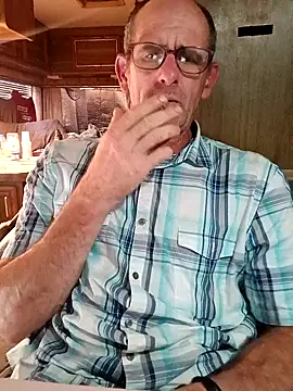 Snapshot of nicali78 chatting on 09/21/25, 08:43 nicali78 online show from 09/21/25, 08:43