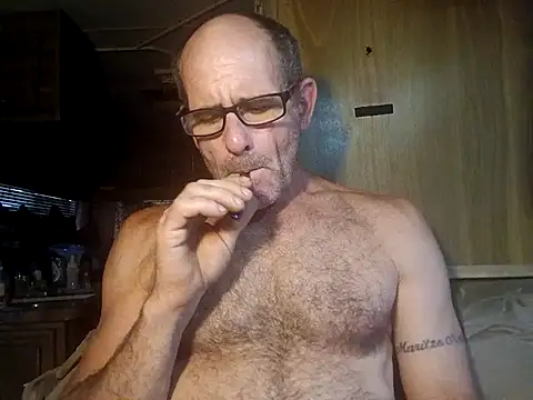 Snapshot of nicali78 chatting on 09/28/25, 01:33 nicali78 online show from 09/28/25, 01:33