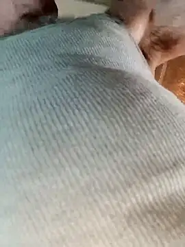 Snapshot of nicali78 chatting on 10/11/25, 07:12 nicali78 online show from 10/11/25, 07:12