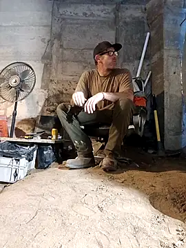 Snapshot of nicali78 chatting on 10/21/25, 01:06 nicali78 online show from 10/21/25, 01:06