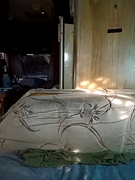 Snapshot of nicali78 chatting on 10/22/25, 11:59 nicali78 online show from 10/22/25, 11:59