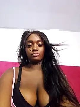 Snapshot of sasha_xxxx chatting on 03/11/25, 02:21 sasha xxxx online show from 03/11/25, 02:21