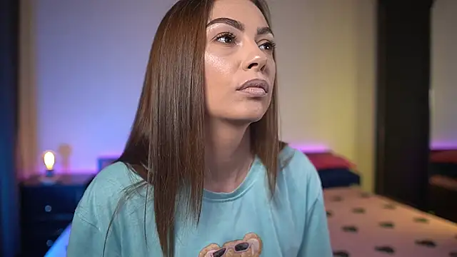 Snapshot of TiffanyPierce chatting on 11/29/25, 09:18 TiffanyPierce online show from 11/29/25, 09:18