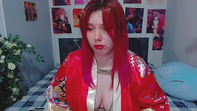 Snapshot of MikaMoonn chatting on 01/07/25, 12:55 MikaMoonn online show from 01/07/25, 12:55