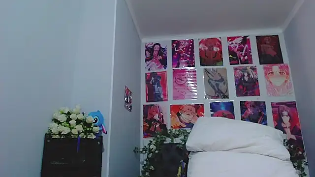 Snapshot of MikaMoonn chatting on 02/08/25, 02:36 MikaMoonn online show from 02/08/25, 02:36