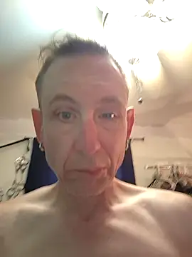 Snapshot of jjdirty6996 chatting on 06/12/26, 02:16 jjdirty6996 online show from 06/12/26, 02:16