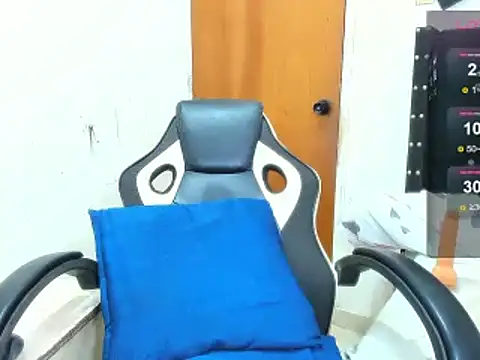 ebonnylatinx online show from 02/08/25, 11:02