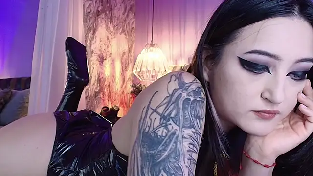 Charlotte Germanotta  online show from 07/10/26, 06:32