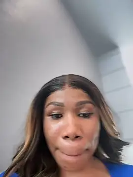 Belle    online show from 02/01/25, 06:19