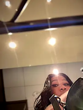 Belle    online show from 10/19/25, 02:40