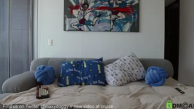 maxdoggy1 online show from 12/08/24, 04:39