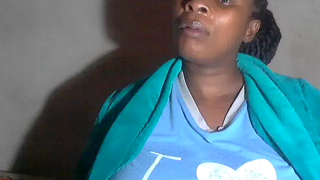 Choco-Coco10 online show from 11/17/25, 04:40