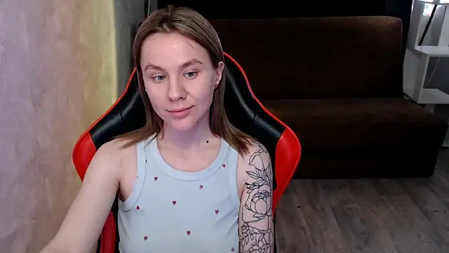 Snapshot of Mila_Jon chatting on 11/27/25, 05:04 Mila Jon online show from 11/27/25, 05:04