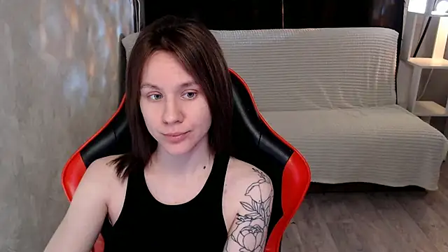 Snapshot of Mila_Jon chatting on 12/05/25, 03:48 Mila Jon online show from 12/05/25, 03:48